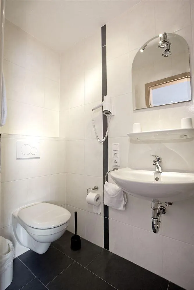 Hotel St Hubert Reuler 3*,