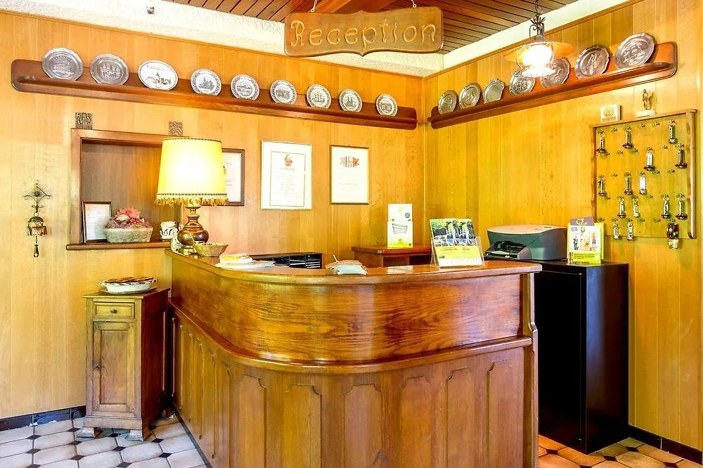 Hotel St Hubert Reuler 3*,